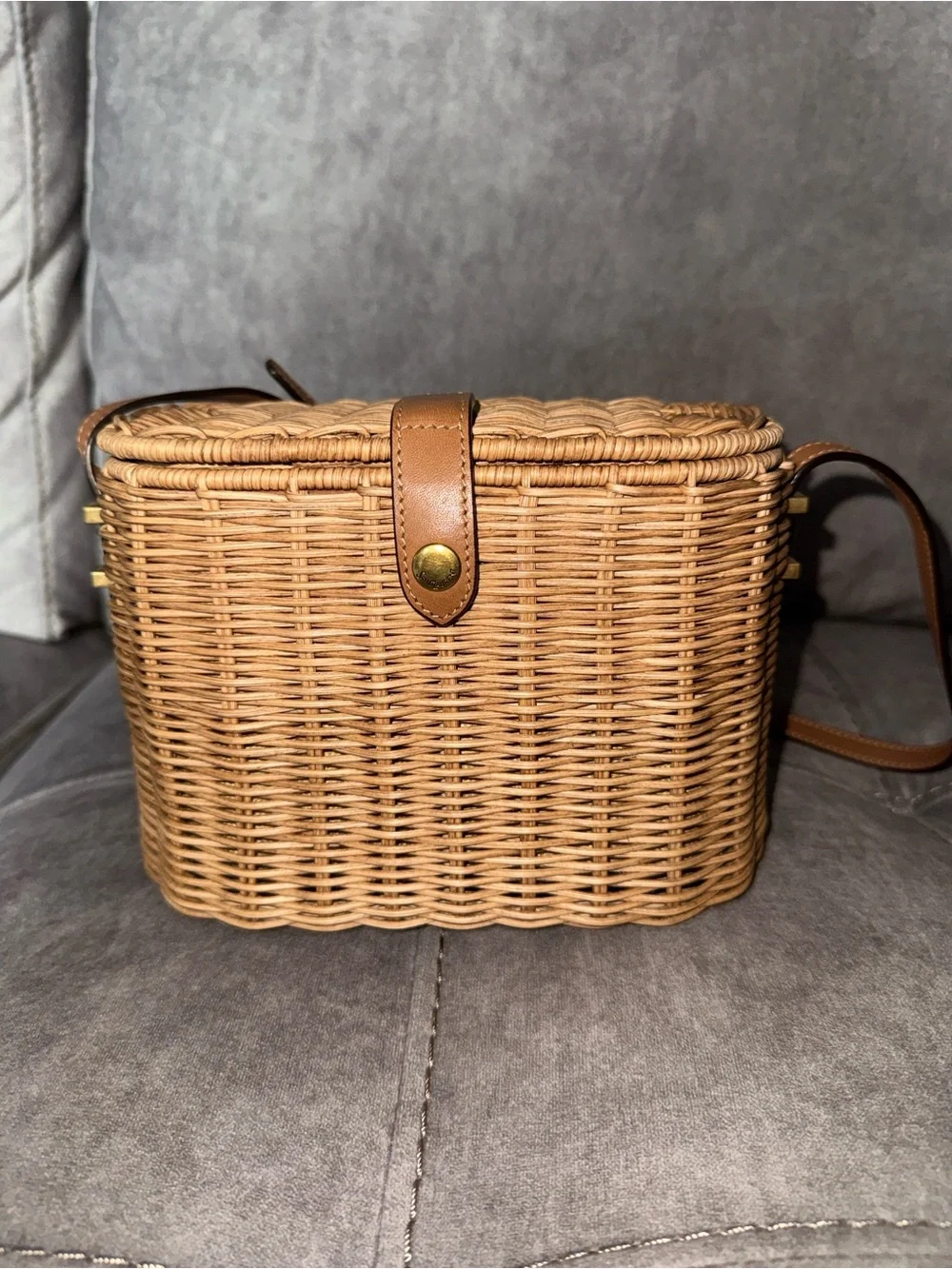New Saint Laurent wicker vanity bag - Picture 1 of 8